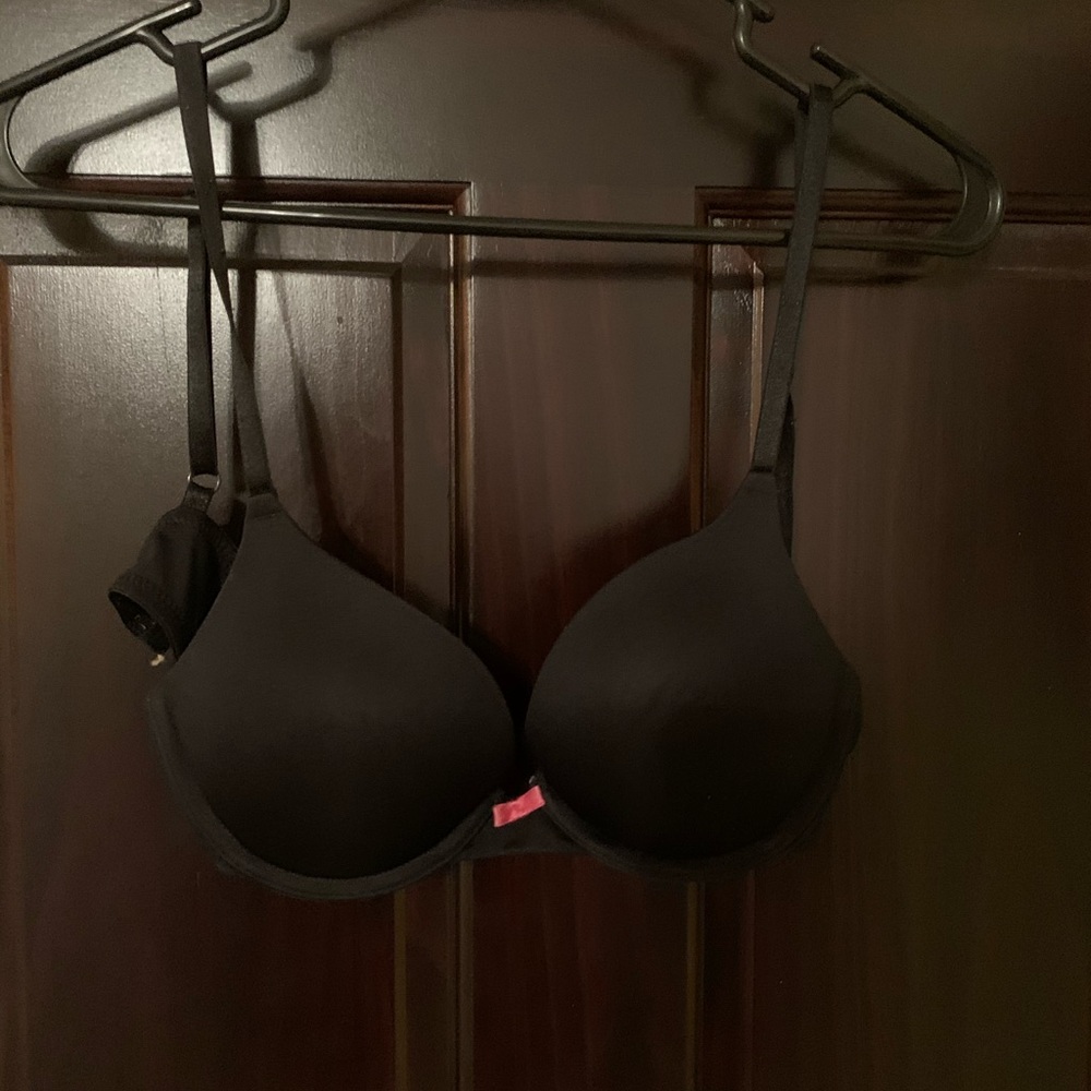 PINK bra!